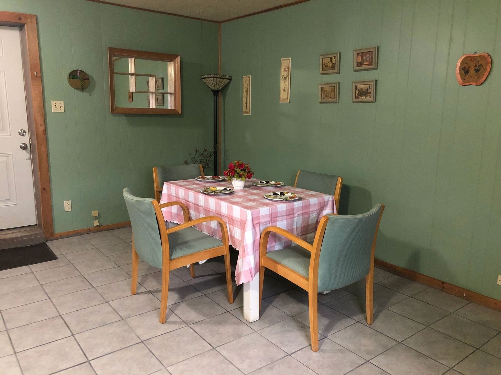 The suite's dining area with a table set for four
